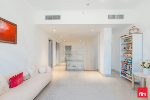 Apartment in Dubai Hills Estate, Dubai 4 bedrooms, 357 sq.m. № 24533 - photo 8