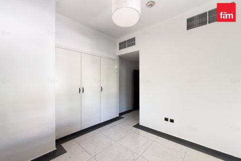 Villa à Dubai, 4 chambres, 384.2 m², № 77043 - photo 12