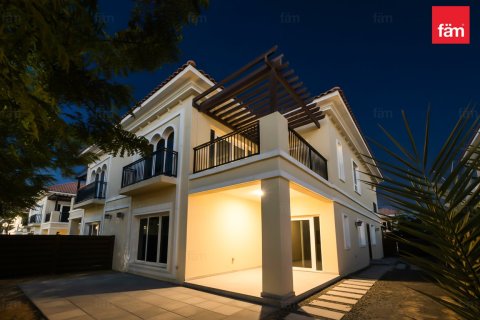 Villa à Dubai, 4 chambres, 384.2 m², № 77043 - photo 26