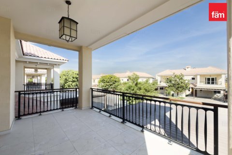 Villa à Dubai, 4 chambres, 384.2 m², № 77043 - photo 22