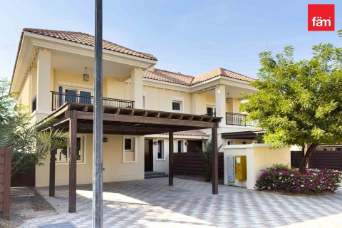 Villa à Dubai, 4 chambres, 384.2 m², № 77043 - photo 19