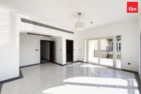 Villa à Dubai, 4 chambres, 384.2 m², № 77043 - photo 29