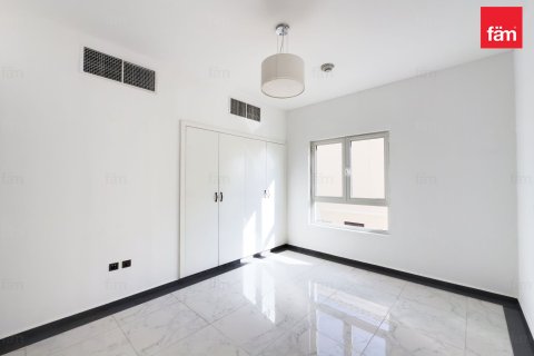Villa à Dubai, 4 chambres, 384.2 m², № 77043 - photo 13