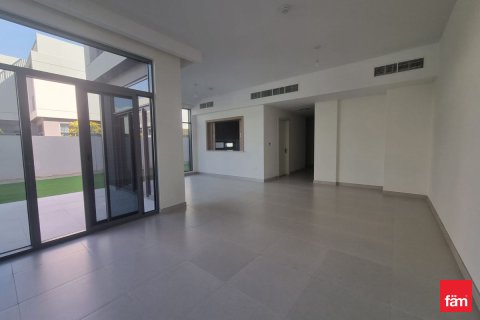 Villa à Dubai, 4 chambres, 323.6 m², № 77037 - photo 4