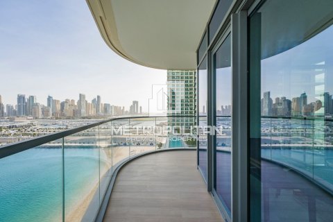 Apartment in EMAAR Beachfront, Dubai Harbour, Dubai 3 bedrooms, 158 sq.m. № 4436 - photo 2