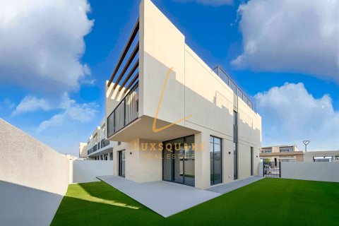 Villa in Dubai South (Dubai World Central), Dubai 4 bedrooms, 226 sq.m. № 89062