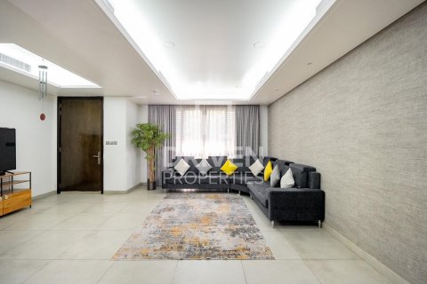 Villa in District 15, Jumeirah Village Circle, Dubai 4 bedrooms, 293.48 sq.m. № 135361 - photo 17