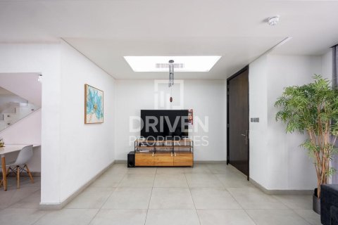 Villa in District 15, Jumeirah Village Circle, Dubai 4 bedrooms, 293.48 sq.m. № 135361 - photo 19