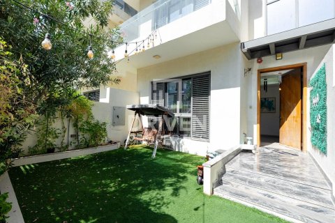 Villa in District 15, Jumeirah Village Circle, Dubai 4 bedrooms, 293.48 sq.m. № 135361
