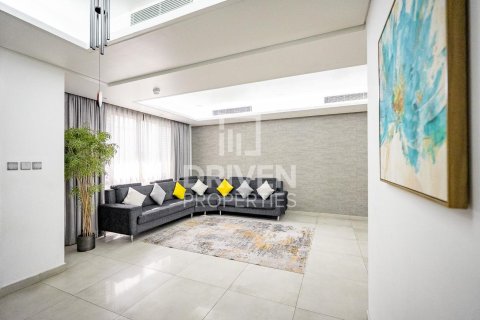 Villa in District 15, Jumeirah Village Circle, Dubai 4 bedrooms, 293.48 sq.m. № 135361 - photo 18