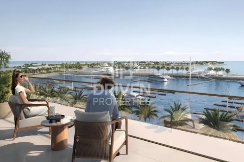 Apartamento en Mina Rashid, Dubai, 3 dormitorios, 157.19 m², № 135355