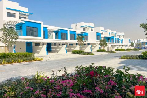 Adosado en Dubai, 4 dormitorios, 144 m², № 40632 - foto 1