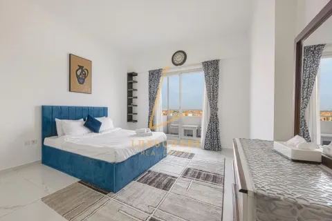 Apartment in Al Furjan, Dubai 2 bedrooms, 129 sq.m. № 141571 - photo 7