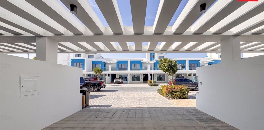 Townhouse in Dubai 3 bedrooms, 144 sq.m. № 94586