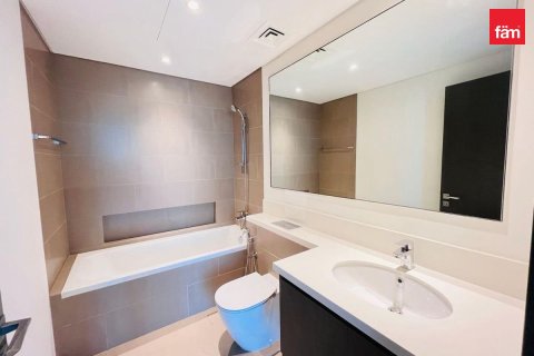 Apartment in Dubai 4 bedrooms, 149 sq.m. № 123917 - photo 11