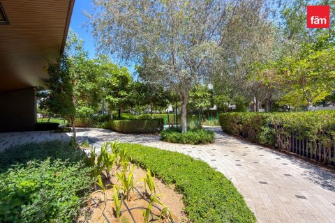 Townhouse in Tilal Al Ghaf, Dubai 3 bedrooms, 140.4 sq.m. № 123916 - photo 8