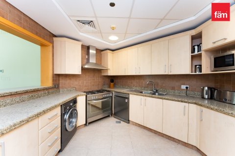 Apartment in Palm Jumeirah, Dubai 2 bedrooms, 155.2 sq.m. № 123919 - photo 5