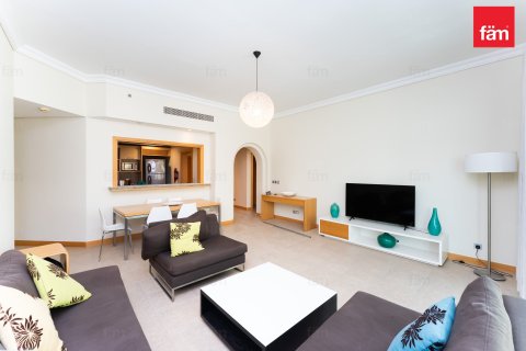 Apartment in Palm Jumeirah, Dubai 2 bedrooms, 155.2 sq.m. № 123919 - photo 3