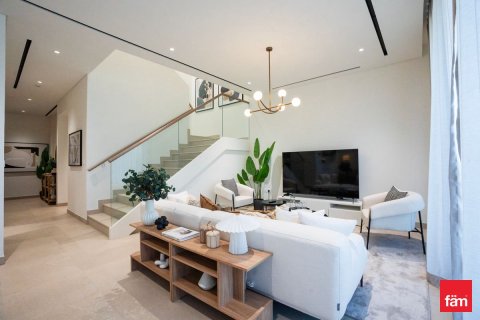 Снять в аренду таунхаус в Дубае: 3 спальни, 280.2м², № 90534 - фото 11