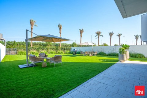 Таунхаус в Дубае, 3 спальни, 280.2м², № 90534