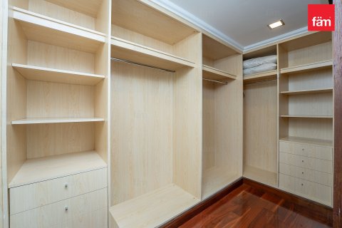 Снять в аренду квартиру в Пальме Джумейре, Дубай: 1 спальня, 102.3м², № 90523 - фото 16