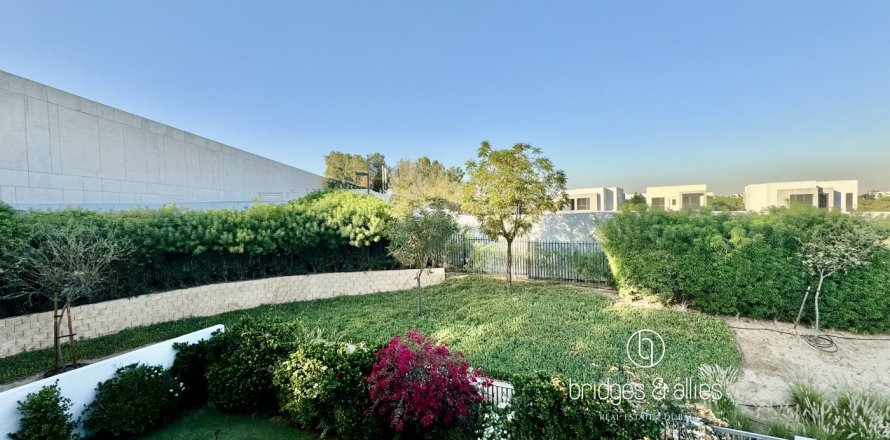 Villa en Dubai Hills Estate, Dubai, 4 dormitorios, 446 m², № 78052