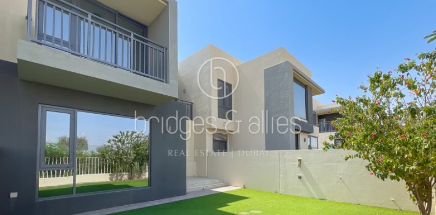 Villa à Dubai Hills Estate, Dubai, 4 chambres, 284.8 m², № 78054