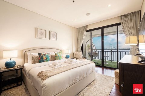 Apartment in Palm Jumeirah, Dubai 1 bedroom, 107.6 sq.m. № 100264 - photo 14