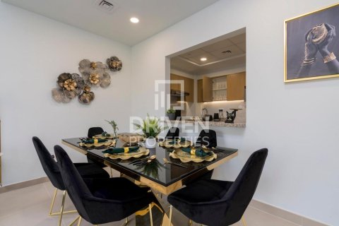 Apartment in Bellevue Towers, Downtown Dubai (Downtown Burj Dubai), Dubai 2 bedrooms, 120.03 sq.m. № 140830 - photo 5
