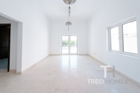 Villa en The Villa, Dubai, 5 dormitorios, 521 m², № 16842 - foto 7