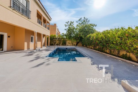 Villa en The Villa, Dubai, 5 dormitorios, 521 m², № 16842 - foto 17