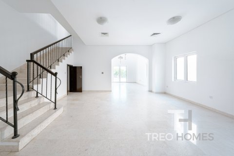 Villa en The Villa, Dubai, 5 dormitorios, 521 m², № 16842 - foto 3