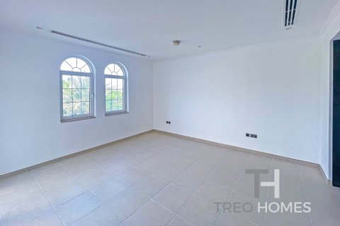 Villa in Legacy, Jumeirah Park, Dubai 3 bedrooms, 285 sq.m. № 16841 - photo 14