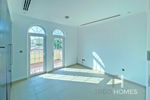 Villa in Legacy, Jumeirah Park, Dubai 3 bedrooms, 285 sq.m. № 16841 - photo 8