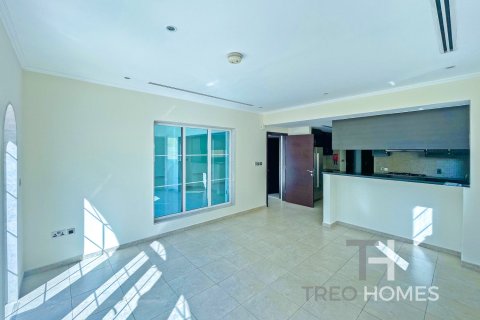 Villa in Legacy, Jumeirah Park, Dubai 3 bedrooms, 285 sq.m. № 16841 - photo 6