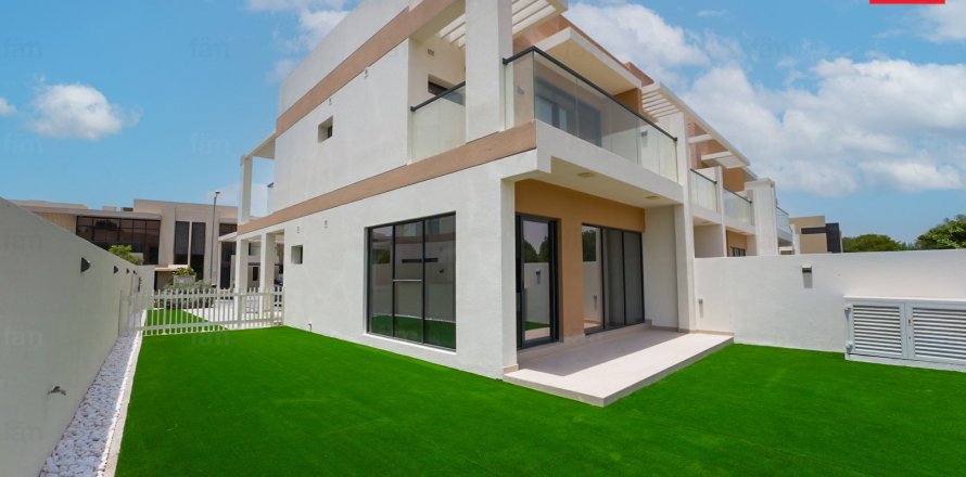 Maison de ville à Dubai, 4 chambres, 260.9 m², № 13200