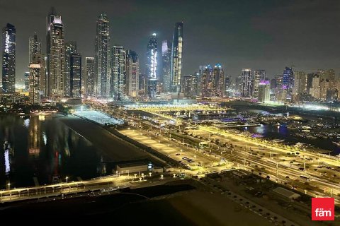 Apartment in Dubai Harbour, Dubai 3 bedrooms, 194.8 sq.m. № 54853 - photo 4