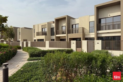 Villa in Dubai 3 bedrooms, 177 sq.m. № 54849 - photo 1