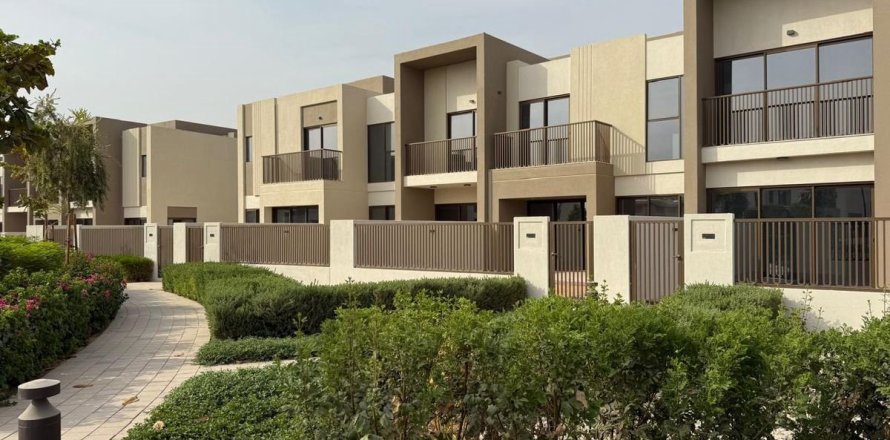 Villa in Dubai 3 bedrooms, 177 sq.m. № 54849
