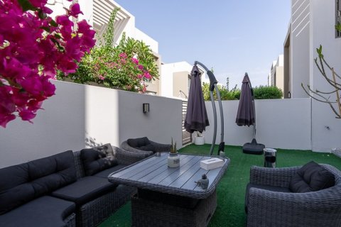 Villa in Dubai 3 bedrooms, 181.46 sq.m. № 52675 - photo 21