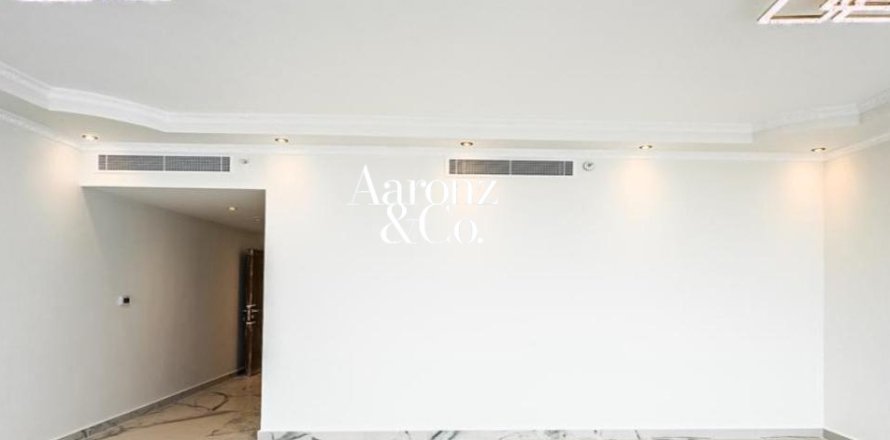 Appartement à Jumeirah Lake Towers, Dubai, 2 chambres, 148 m², № 137434