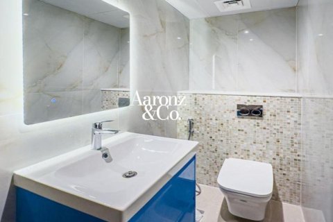 Appartement à Jumeirah Lake Towers, Dubai, 2 chambres, 148 m², № 137434 - photo 12