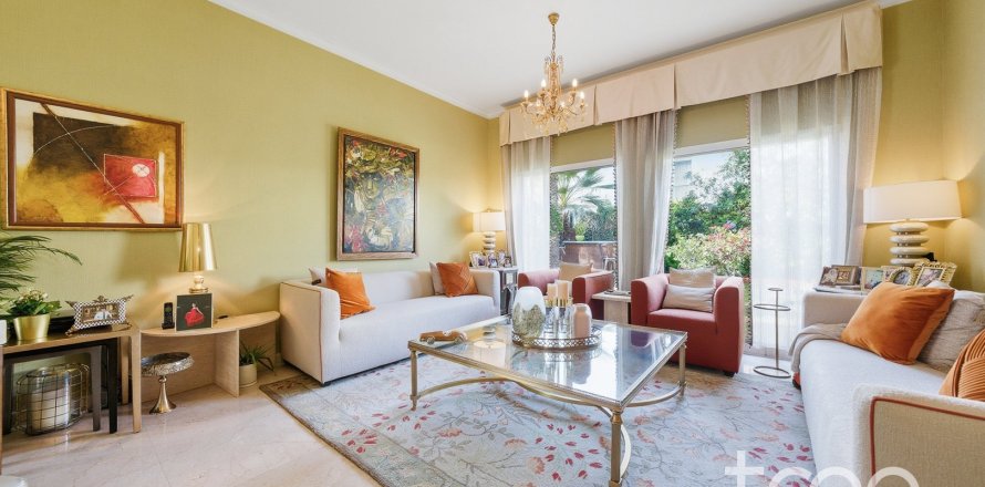 Вилла в Meadows 1, Meadows, Дубай, 4 спальни, 343.74м², № 137991