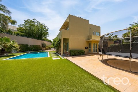 Villa in Arabian Ranches, Dubai 3 bedrooms, 298.78 sq.m. № 137992 - photo 15
