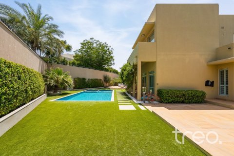 Villa in Arabian Ranches, Dubai 3 bedrooms, 298.78 sq.m. № 137992 - photo 18