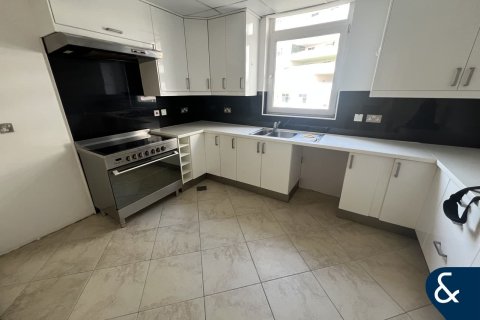 Apartment in Motor City, Dubai 3 bedrooms, 179 sq.m. № 76459 - photo 3