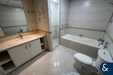 Apartment in Motor City, Dubai 3 bedrooms, 179 sq.m. № 76459 - photo 21