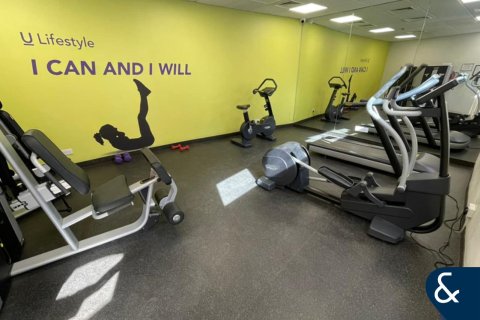 Apartment in Motor City, Dubai 3 bedrooms, 179 sq.m. № 76459 - photo 25