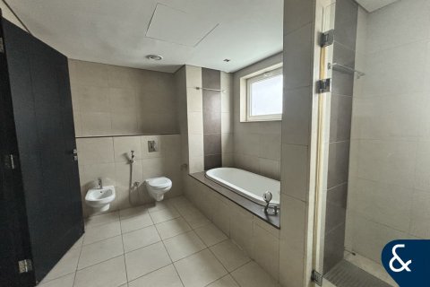 Villa in North Village, Al Furjan, Dubai 4 bedrooms, 600 sq.m. № 76458 - photo 12