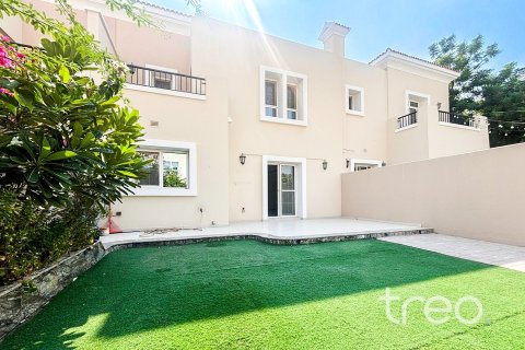 Снять в аренду виллу в Арабиан Ранчес, Дубай: 3 спальни, 226.96м², № 119913 - фото 15